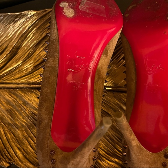 Christian Louboutin heel worn 1 time! Size 39 1/2 - Picture 9 of 9